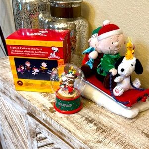 Peanuts Holiday Lighted Pathway Markers